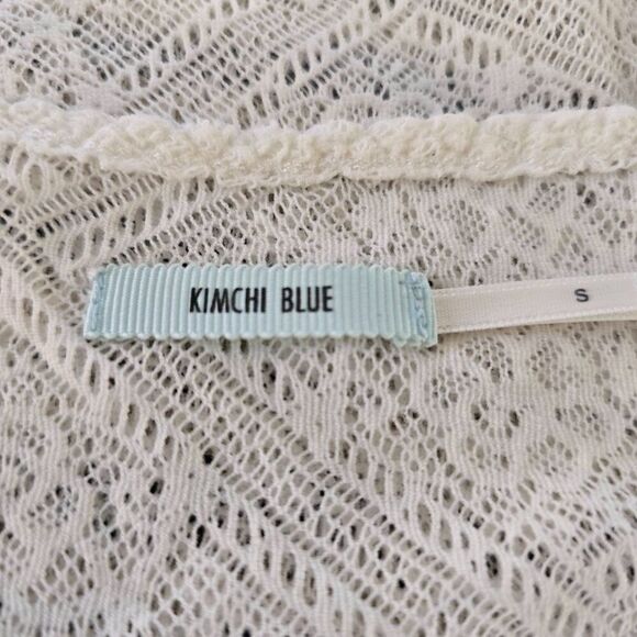 Kimchi Blue Urban Outfitters Off White Lace Short Sleeve Shirt Size Small - Picture 7 of 9